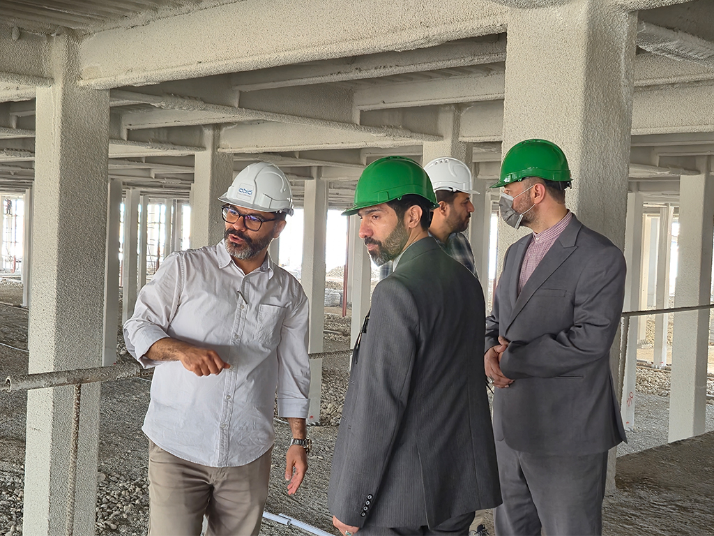 **بازدید مدیرعامل و رئیس هیئت مدیره شهرک صنعتی دارویی برکت از پیشرفت‌های پروژه کارخانه دکتر عبیدی**  