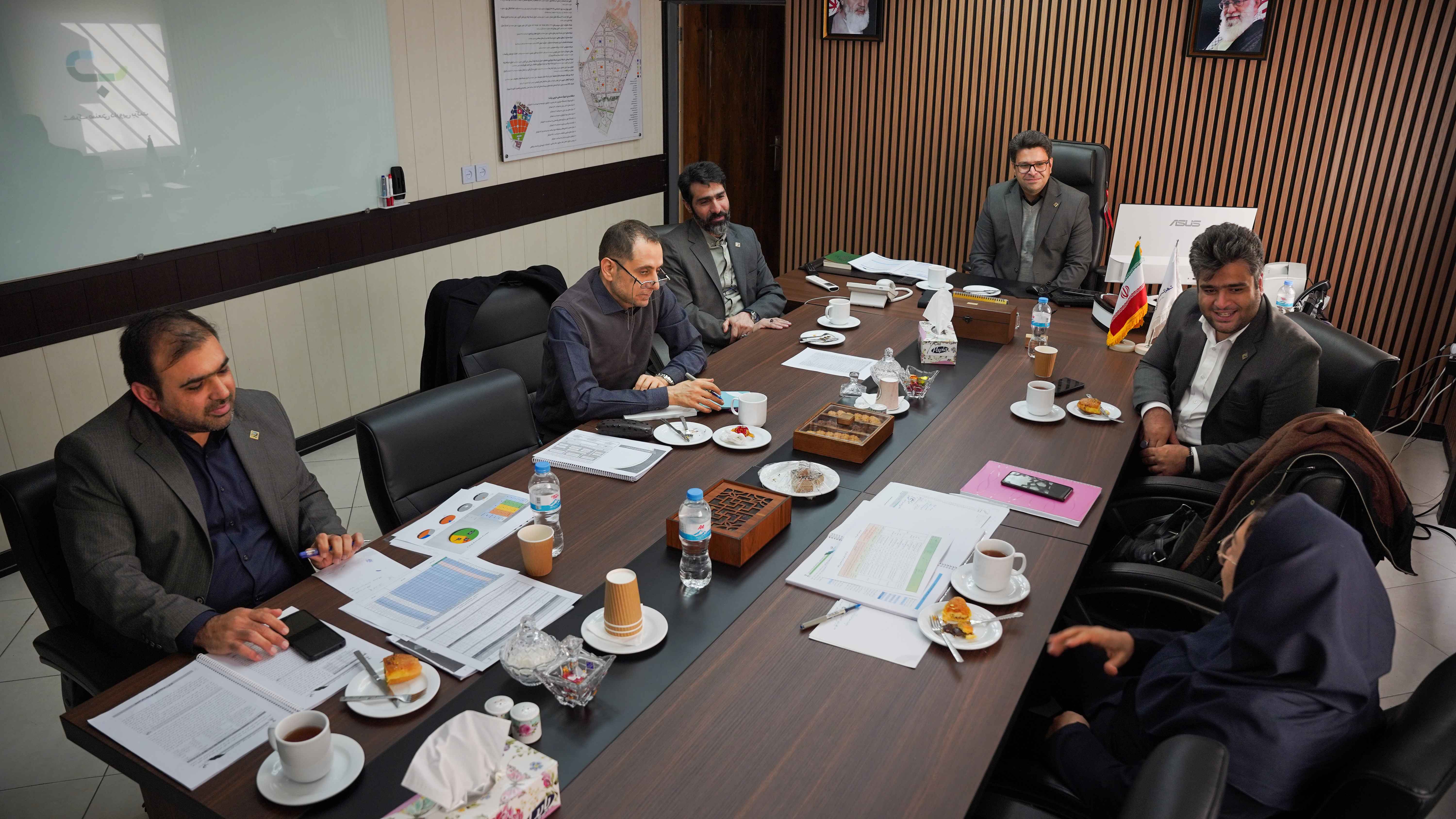 هشتمین دوره ارزیابی تعالی و پیشرفت در شهرک دارویی برکت برگزار شد