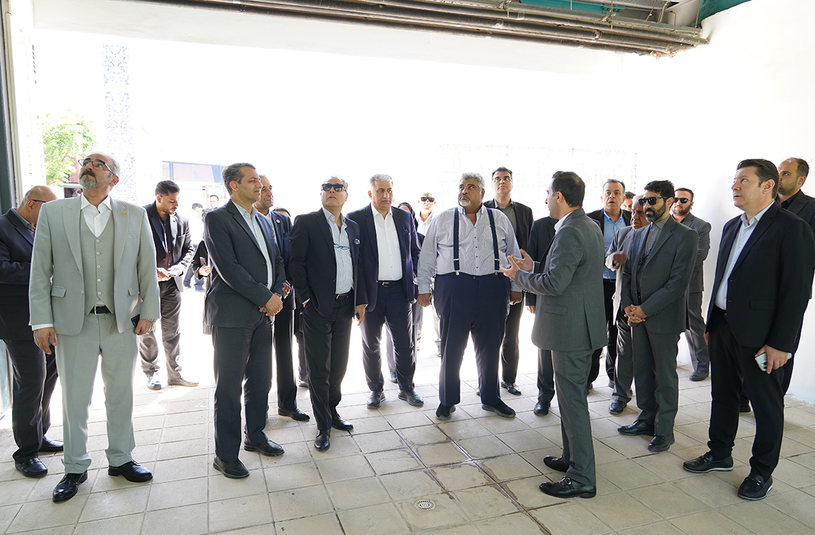 شهرک برکت ؛ میزبان انتقال تجربه به صنعت داروی یزد