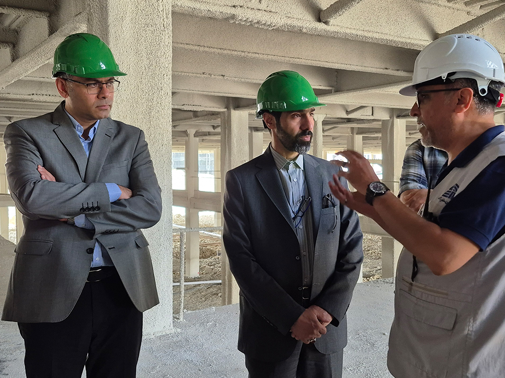 **بازدید مدیرعامل و رئیس هیئت مدیره شهرک صنعتی دارویی برکت از پیشرفت‌های پروژه کارخانه دکتر عبیدی**  