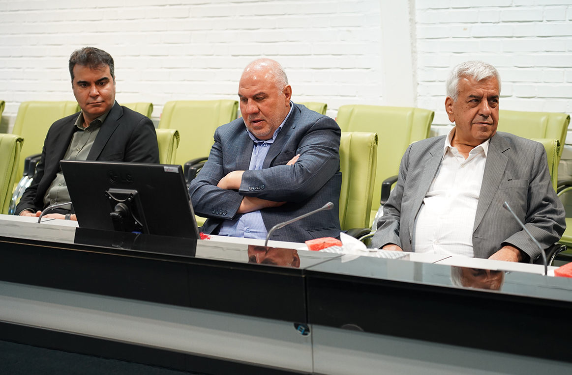 شهرک برکت ؛ میزبان انتقال تجربه به صنعت داروی یزد