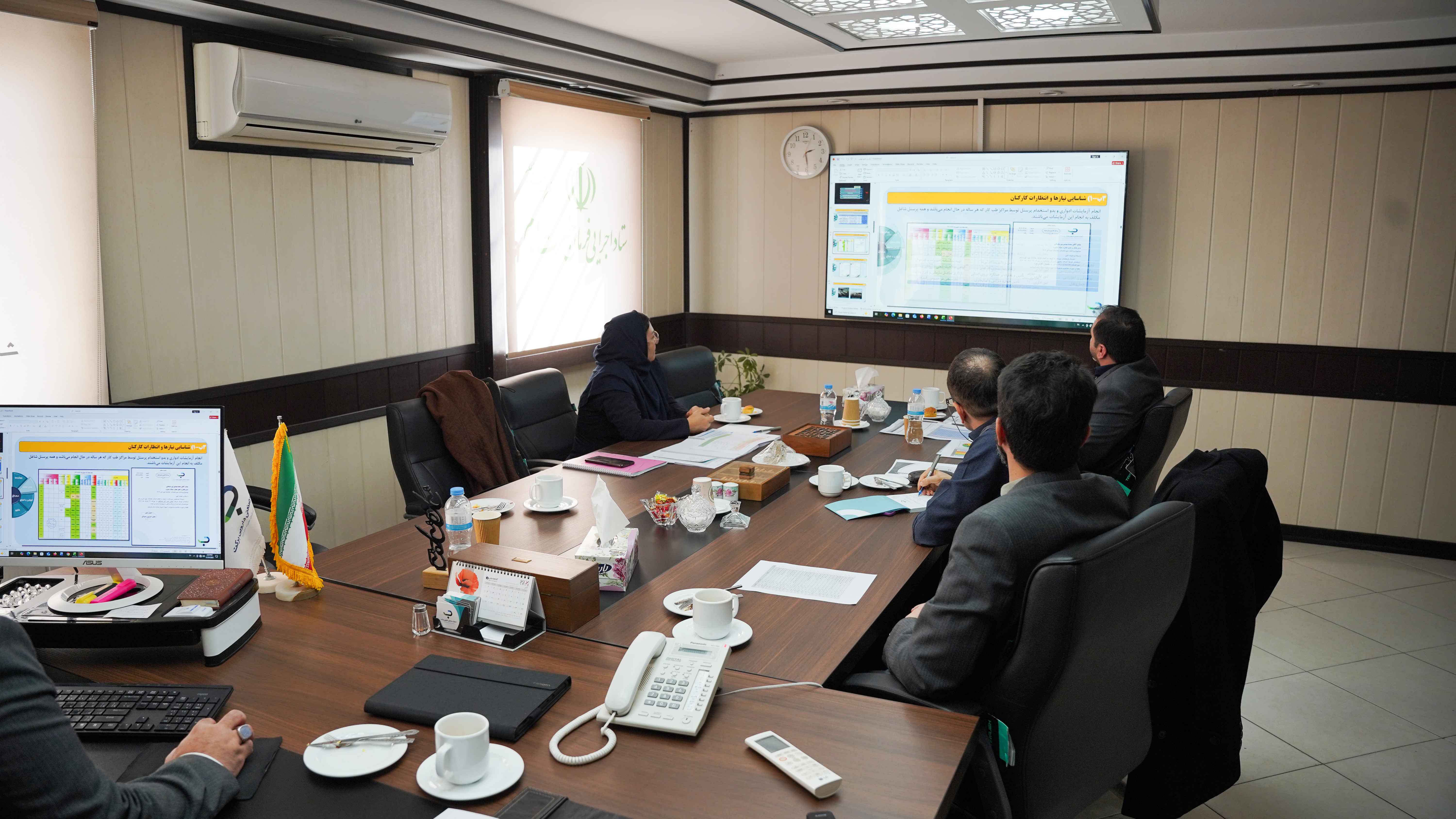 هشتمین دوره ارزیابی تعالی و پیشرفت در شهرک دارویی برکت برگزار شد